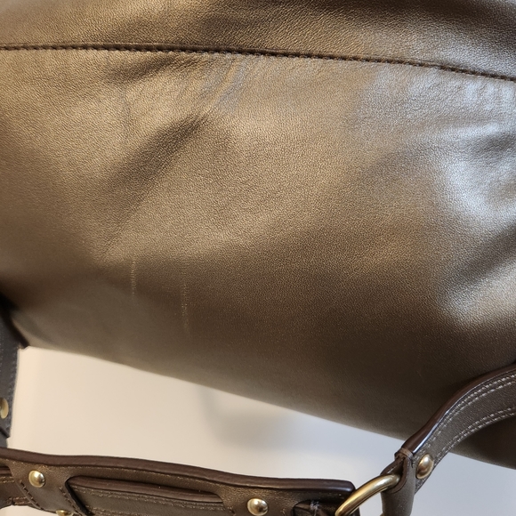 Coach Ashley - Picture 6 of 7